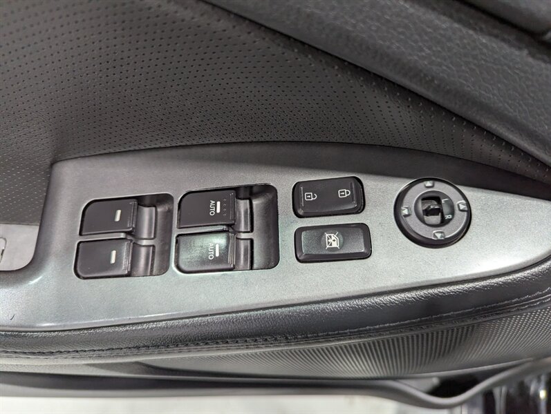 2013 Kia Optima EX Turbo - Photo 9 - Calgary, AB T2B 2Y9