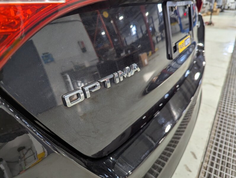 2013 Kia Optima EX Turbo - Photo 39 - Calgary, AB T2B 2Y9