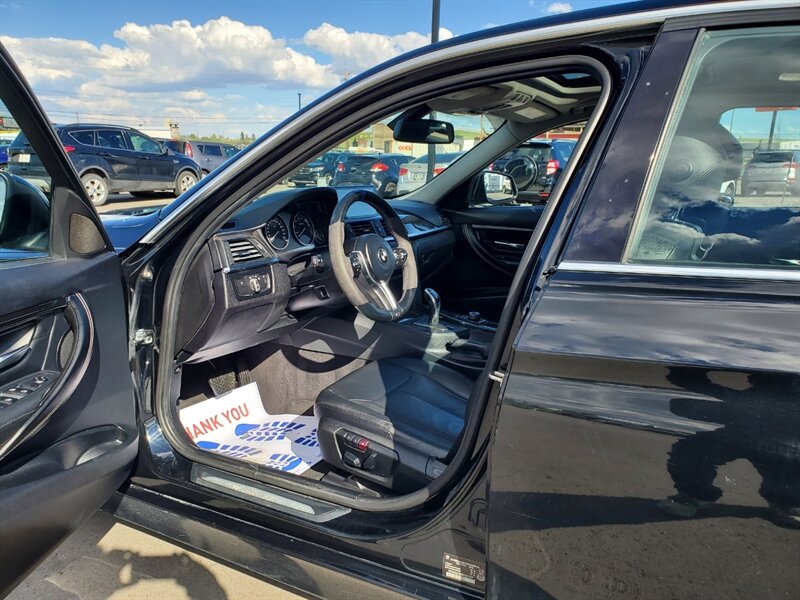 2013 BMW 328i xDrive - Photo 7 - Calgary, AB T2B 2Y9