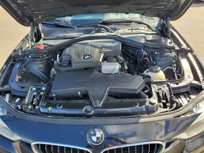 2013 BMW 328i xDrive - Photo 44 - Calgary, AB T2B 2Y9