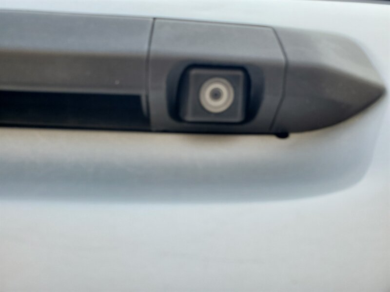 2012 Toyota Tacoma V6 - Photo 38 - Calgary, AB T2B 2Y9