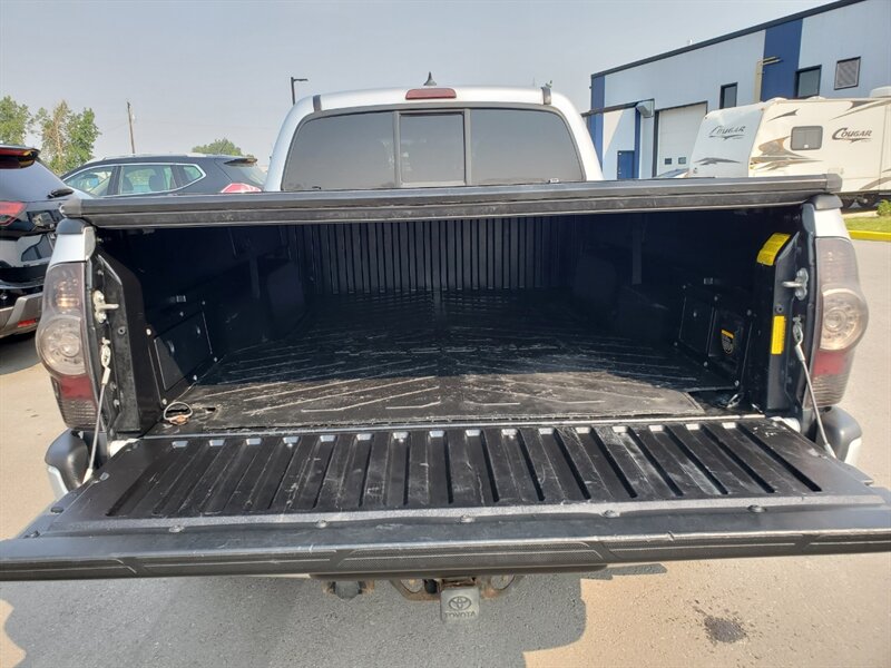 2012 Toyota Tacoma V6 - Photo 32 - Calgary, AB T2B 2Y9