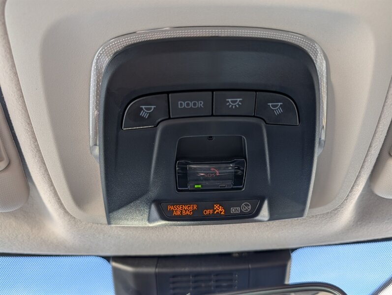 2024 Toyota Corolla LE - Photo 32 - Calgary, AB T2B 2Y9