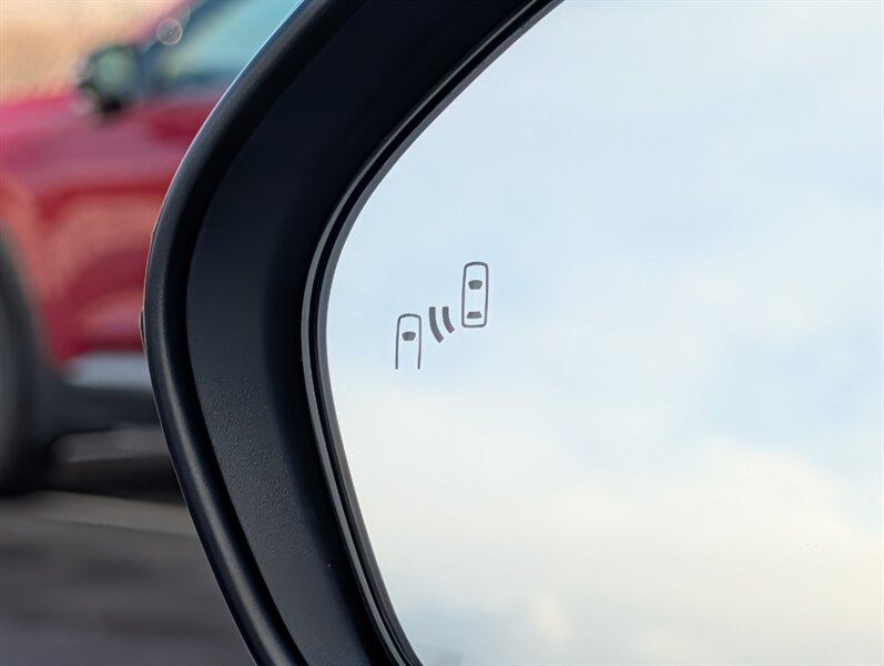 2024 Toyota Corolla LE - Photo 29 - Calgary, AB T2B 2Y9