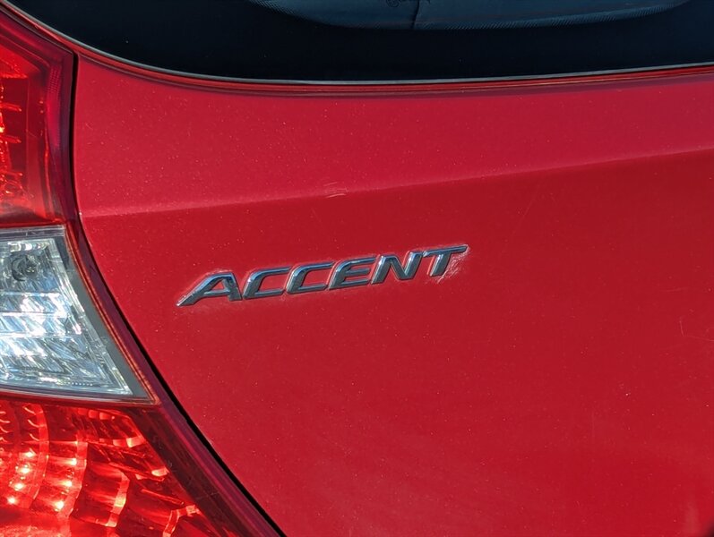 2017 Hyundai ACCENT GL - Photo 36 - Calgary, AB T2B 2Y9