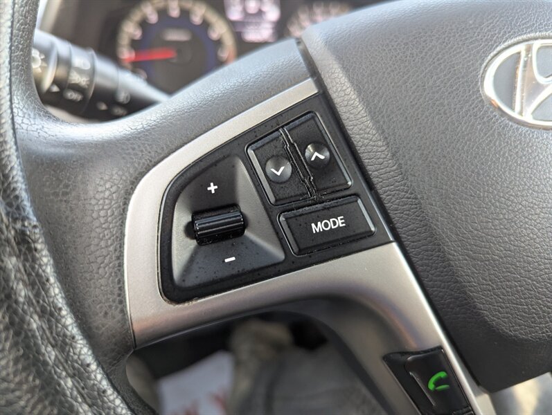 2017 Hyundai ACCENT GL - Photo 16 - Calgary, AB T2B 2Y9