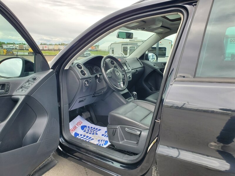 2011 Volkswagen Tiguan S 4Motion - Photo 8 - Calgary, AB T2B 2Y9