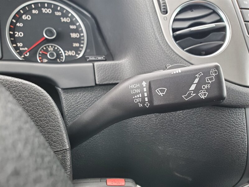 2011 Volkswagen Tiguan S 4Motion - Photo 20 - Calgary, AB T2B 2Y9