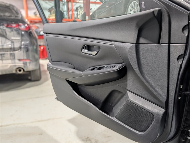 2021 Nissan Sentra SV - Photo 10 - Calgary, AB T2B 2Y9