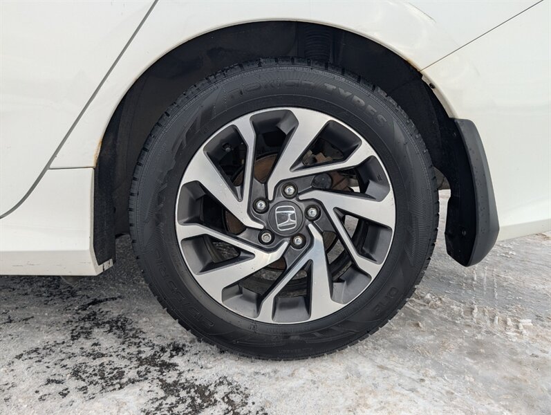 2017 Honda Civic EX w/Honda Sensing - Photo 29 - Calgary, AB T2B 2Y9