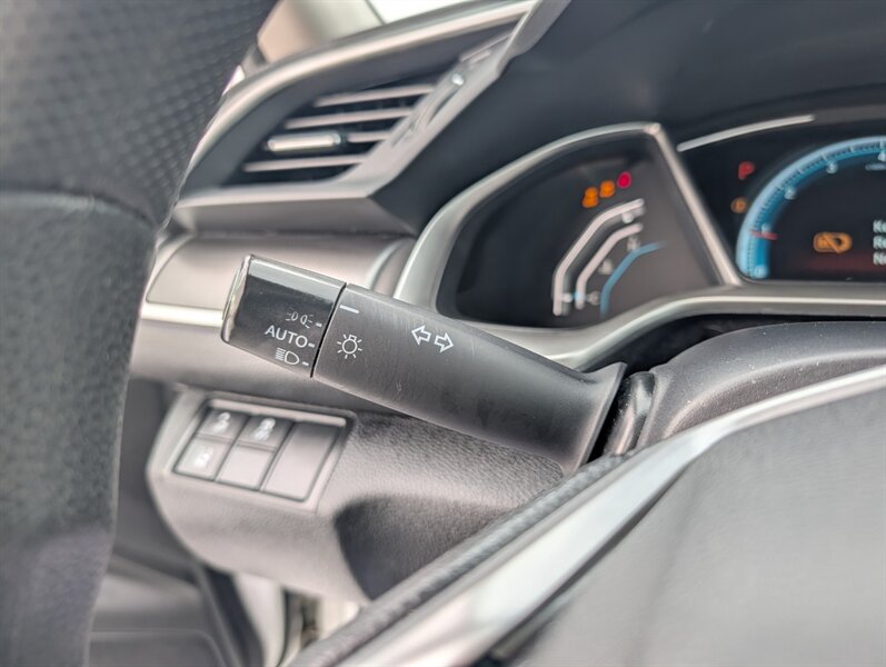 2017 Honda Civic EX w/Honda Sensing - Photo 22 - Calgary, AB T2B 2Y9