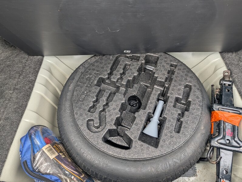 2017 Honda Civic EX w/Honda Sensing - Photo 32 - Calgary, AB T2B 2Y9