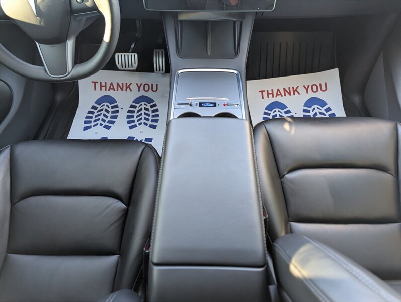 2021 Tesla Model Y Performance - Photo 14 - Calgary, AB T2B 2Y9