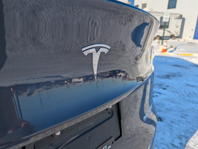 2021 Tesla Model Y Performance - Photo 21 - Calgary, AB T2B 2Y9