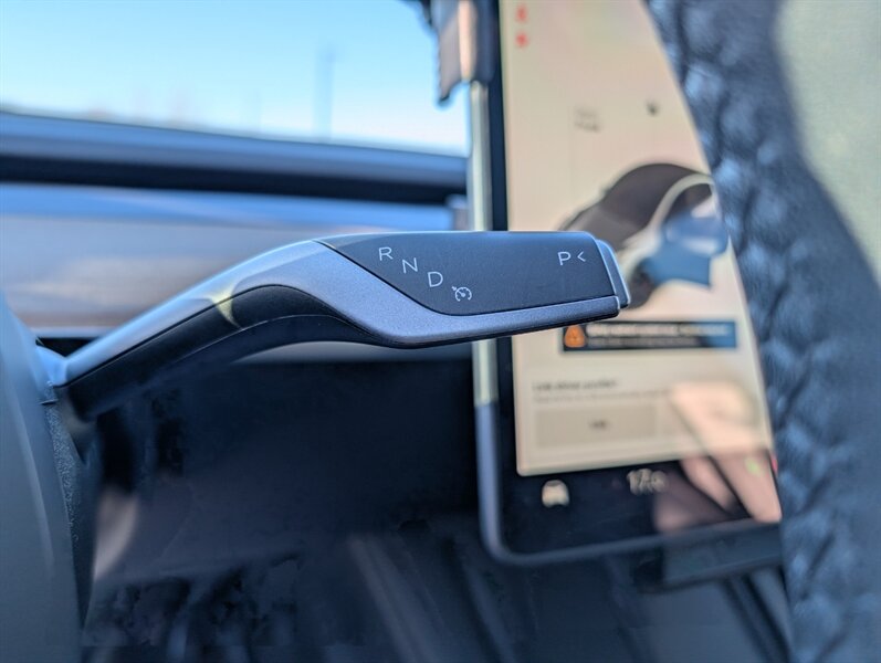 2021 Tesla Model Y Performance - Photo 27 - Calgary, AB T2B 2Y9