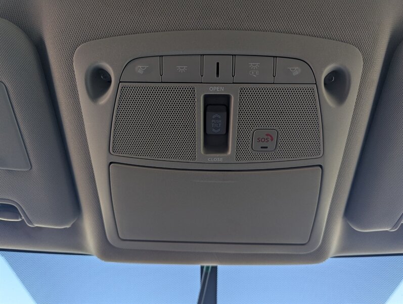 2016 Nissan Rogue SL   - Photo 32 - Calgary, AB T2B 2Y9