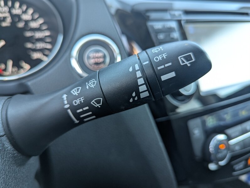 2016 Nissan Rogue SL   - Photo 26 - Calgary, AB T2B 2Y9