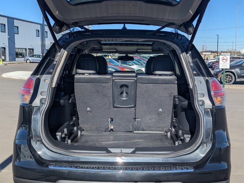 2016 Nissan Rogue SL   - Photo 40 - Calgary, AB T2B 2Y9