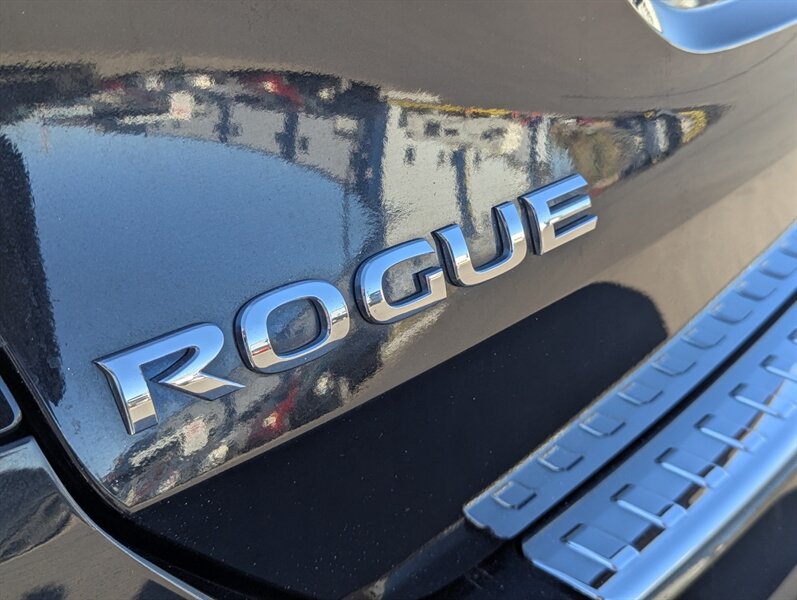 2016 Nissan Rogue SL   - Photo 5 - Calgary, AB T2B 2Y9