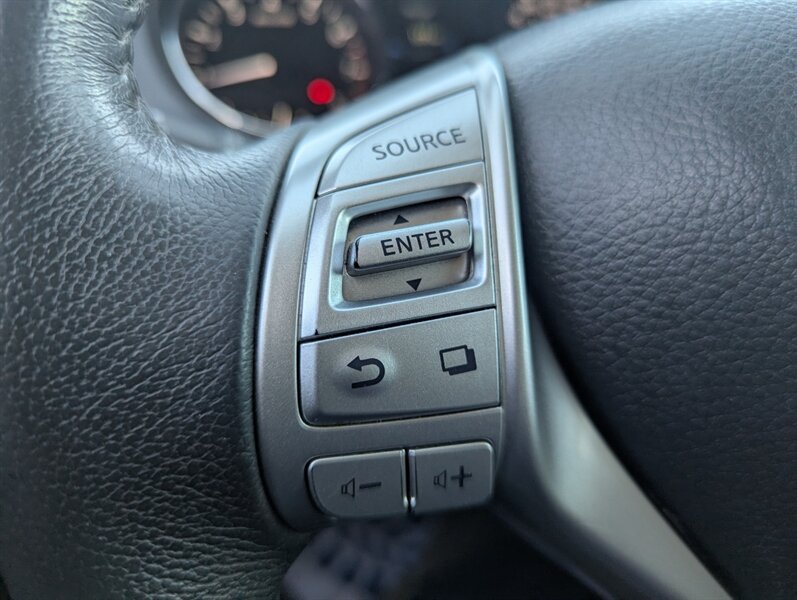 2016 Nissan Rogue SL   - Photo 23 - Calgary, AB T2B 2Y9