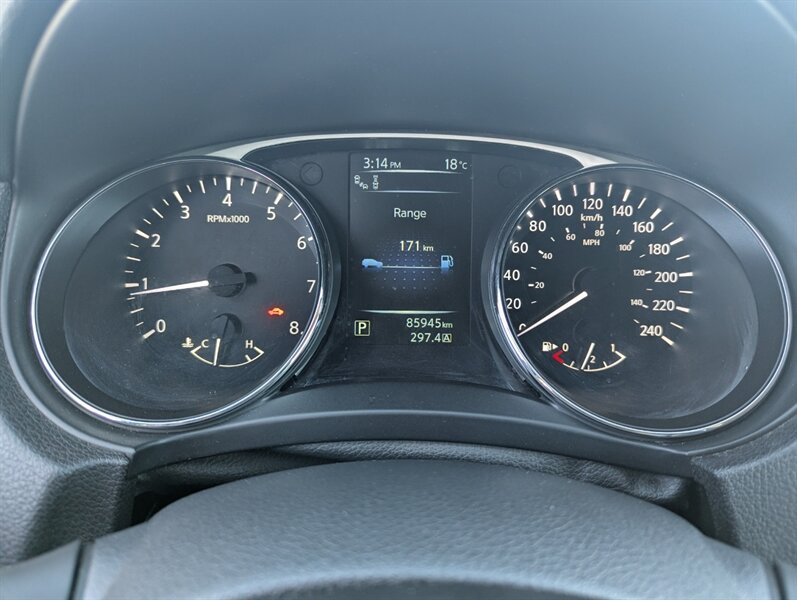 2016 Nissan Rogue SL   - Photo 22 - Calgary, AB T2B 2Y9