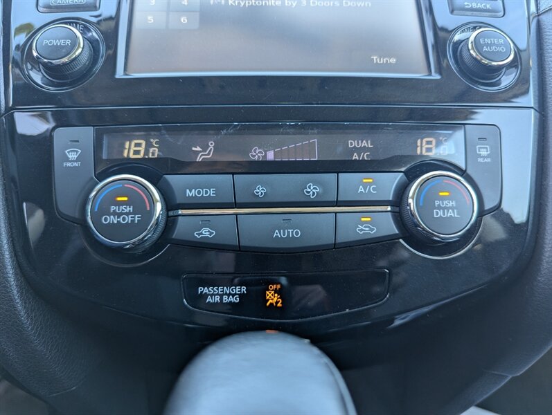 2016 Nissan Rogue SL   - Photo 30 - Calgary, AB T2B 2Y9