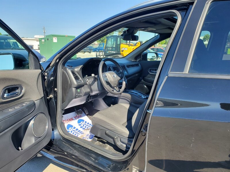 2021 Honda HR-V Sport - Photo 8 - Calgary, AB T2B 2Y9