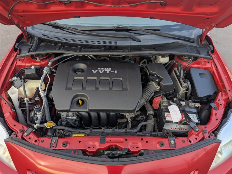 2010 Toyota Corolla LE   - Photo 39 - Calgary, AB T2B 2Y9