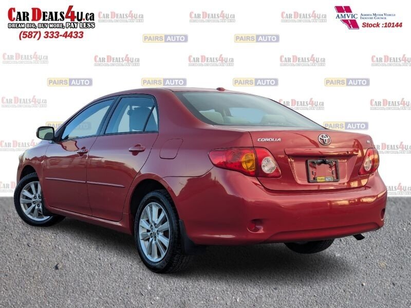 2010 Toyota Corolla LE   - Photo 3 - Calgary, AB T2B 2Y9