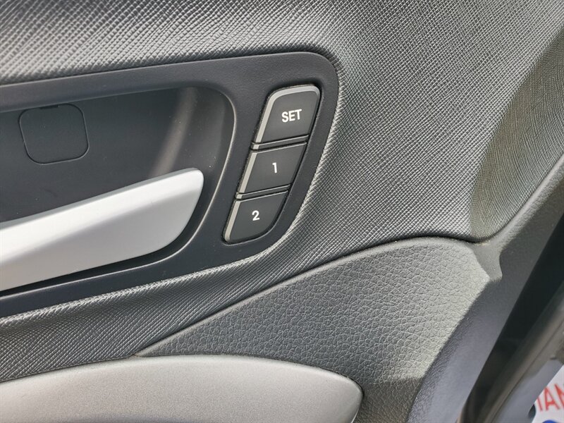 2014 Hyundai SANTA FE GLS - Photo 11 - Calgary, AB T2B 2Y9