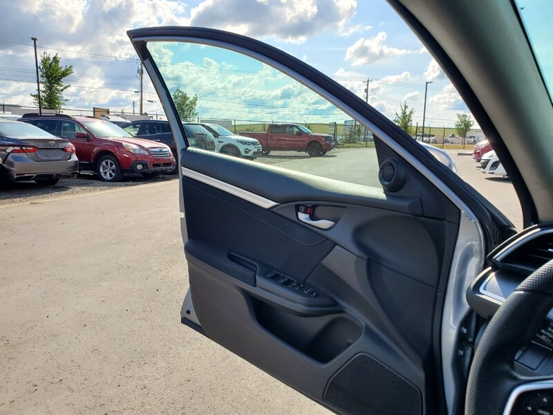 2018 Honda Civic EX w/Honda Sensing - Photo 15 - Calgary, AB T2B 2Y9