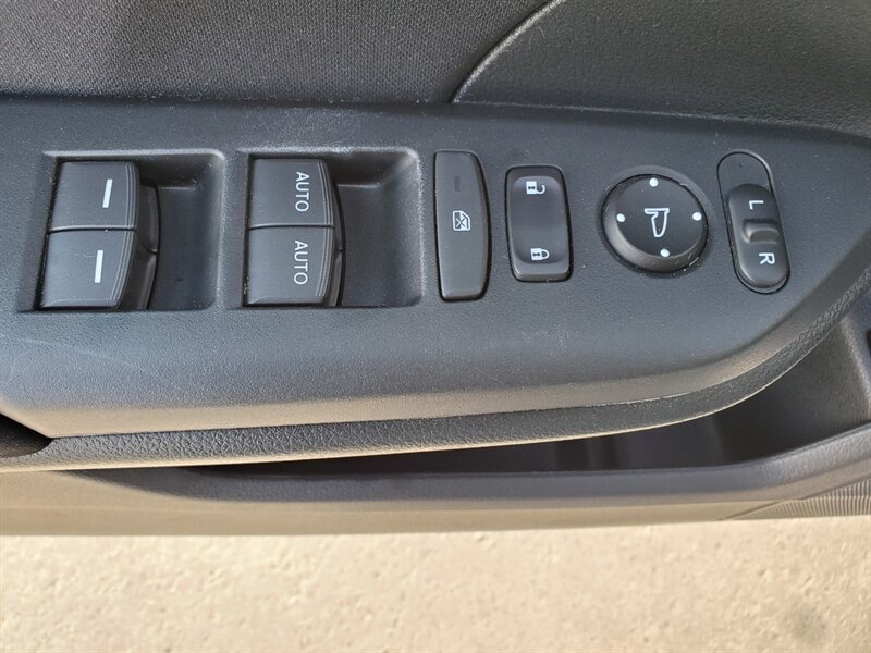 2018 Honda Civic EX w/Honda Sensing - Photo 10 - Calgary, AB T2B 2Y9