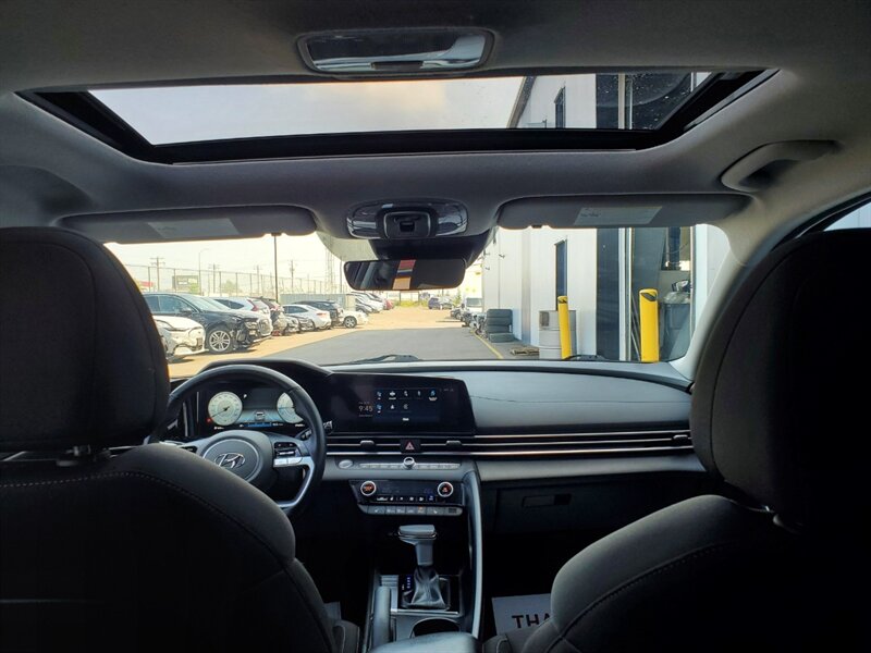 2023 Hyundai ELANTRA SEL - Photo 32 - Calgary, AB T2B 2Y9