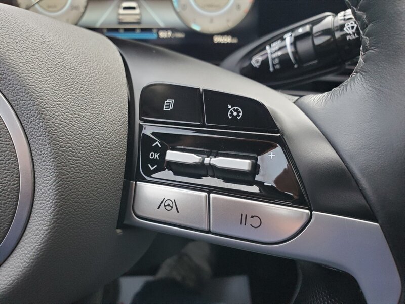 2023 Hyundai ELANTRA SEL - Photo 17 - Calgary, AB T2B 2Y9