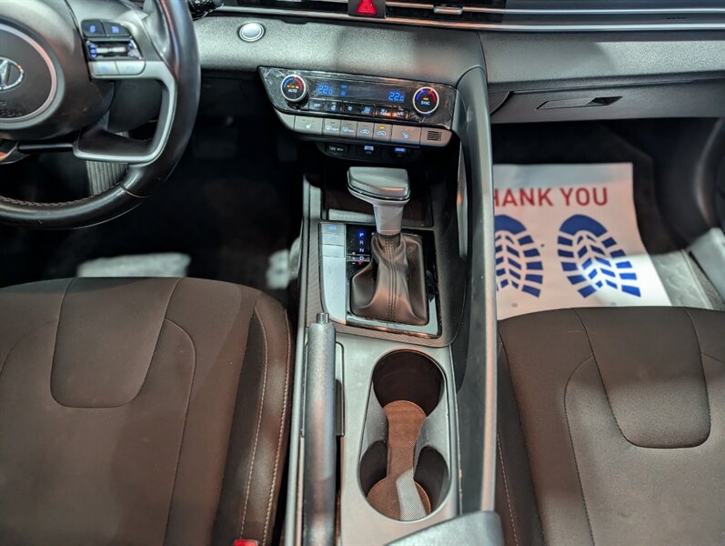 2021 Hyundai ELANTRA SEL - Photo 14 - Calgary, AB T2B 2Y9