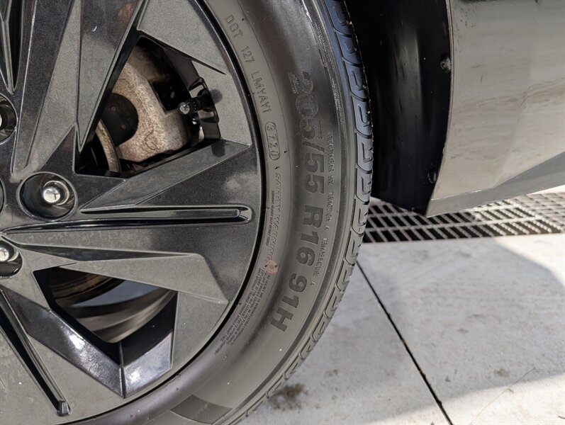 2021 Hyundai ELANTRA SEL - Photo 39 - Calgary, AB T2B 2Y9