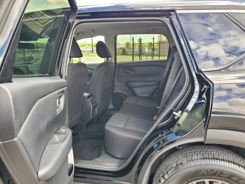 2025 Nissan Rogue S - Photo 29 - Calgary, AB T2B 2Y9