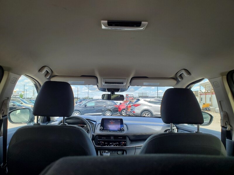 2025 Nissan Rogue S - Photo 35 - Calgary, AB T2B 2Y9