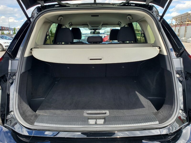 2025 Nissan Rogue S - Photo 33 - Calgary, AB T2B 2Y9