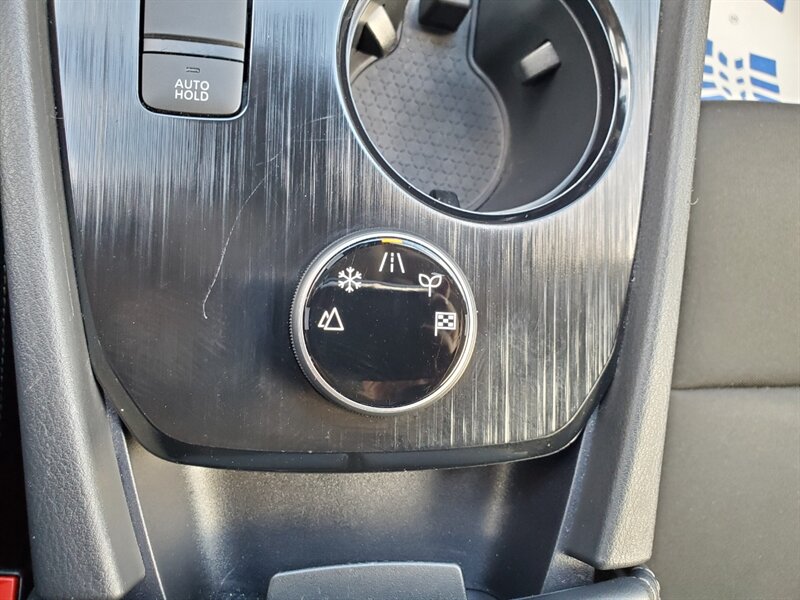 2025 Nissan Rogue S - Photo 24 - Calgary, AB T2B 2Y9