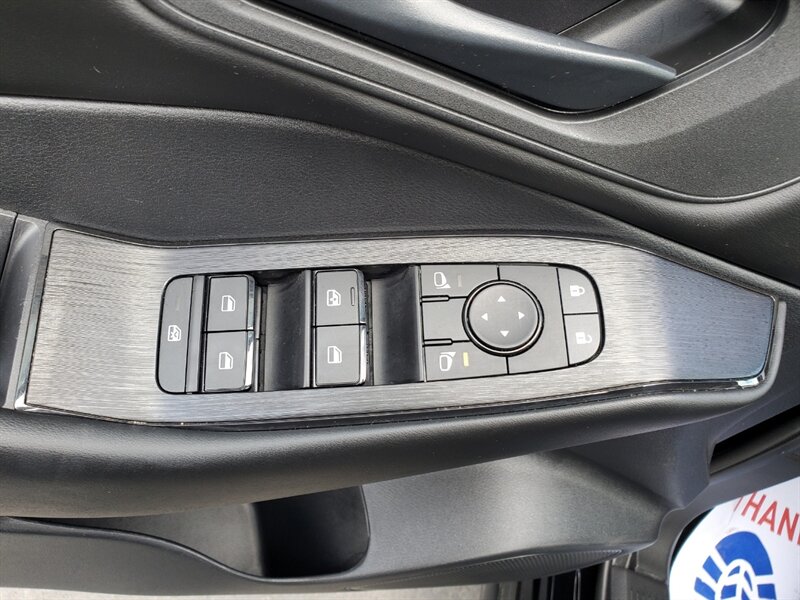 2025 Nissan Rogue S - Photo 10 - Calgary, AB T2B 2Y9
