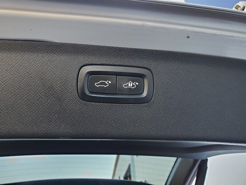 2018 Volvo XC90 T6 Momentum - Photo 40 - Calgary, AB T2B 2Y9
