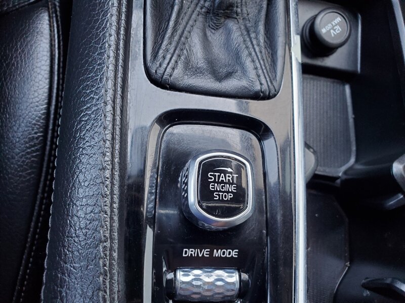 2018 Volvo XC90 T6 Momentum - Photo 28 - Calgary, AB T2B 2Y9