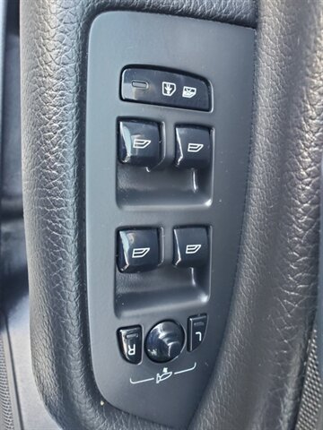 2018 Volvo XC90 T6 Momentum - Photo 10 - Calgary, AB T2B 2Y9