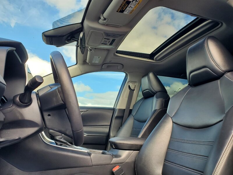 2025 Toyota RAV4 XLE - Photo 14 - Calgary, AB T2B 2Y9