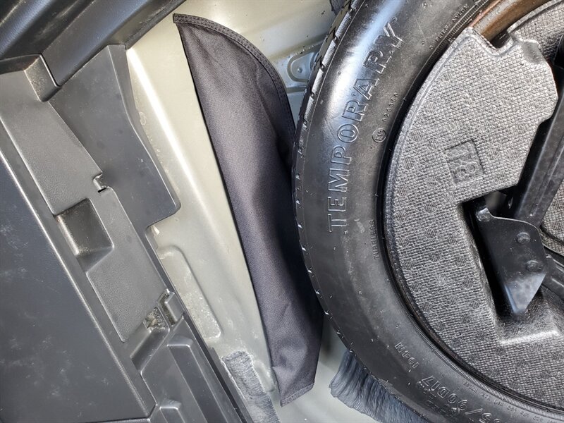 2025 Toyota RAV4 XLE - Photo 37 - Calgary, AB T2B 2Y9