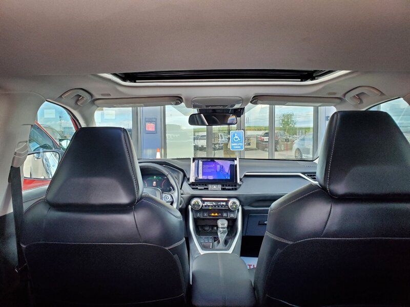 2025 Toyota RAV4 XLE - Photo 39 - Calgary, AB T2B 2Y9