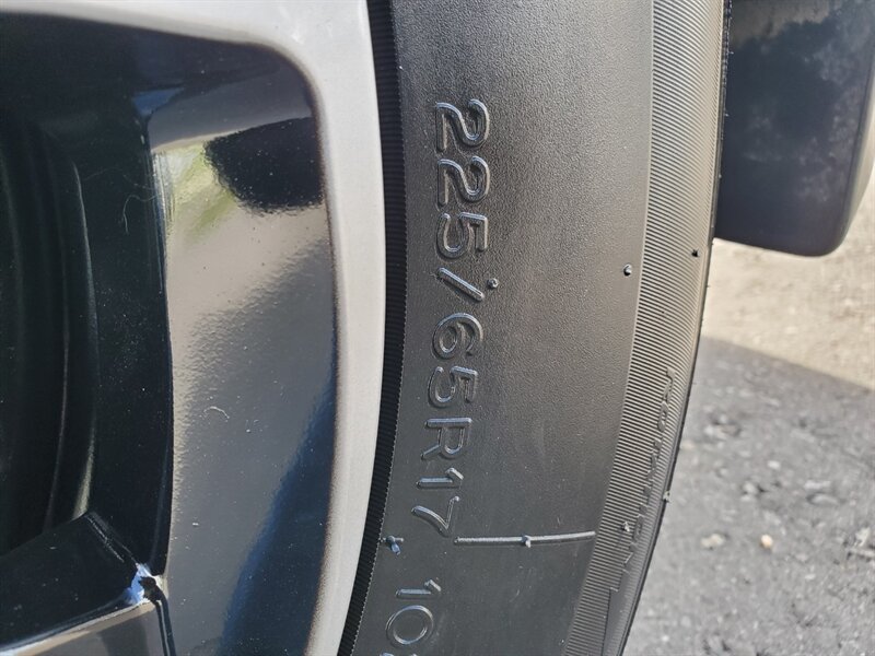 2025 Toyota RAV4 XLE - Photo 44 - Calgary, AB T2B 2Y9