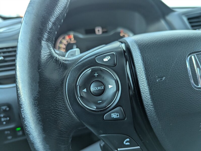 2016 Honda Pilot Touring - Photo 17 - Calgary, AB T2B 2Y9