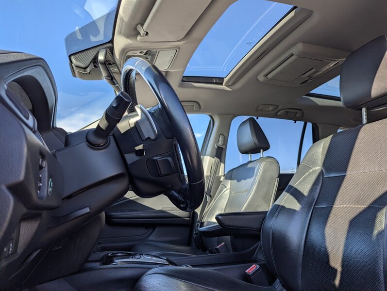 2016 Honda Pilot Touring - Photo 15 - Calgary, AB T2B 2Y9